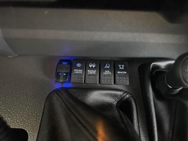 Fuse panel